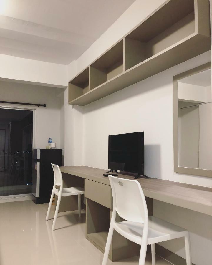 Huahin Terminal Hotel Room photo